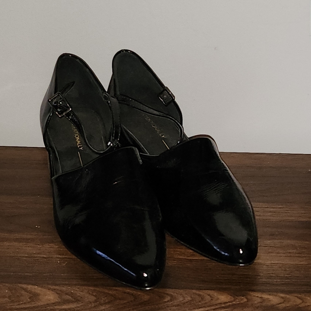 NWT Black Patent Leather Mary Jane Shoes